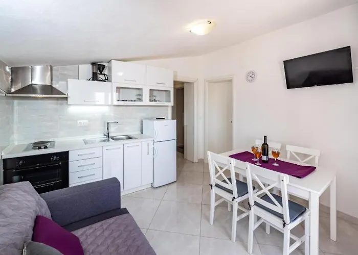 Tonka And Lara With Shared Pool * Donje Rastane