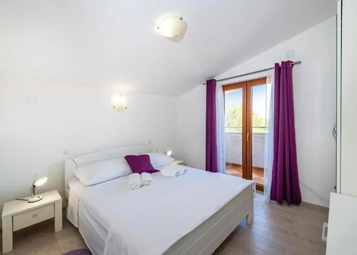 Tonka And Lara With Shared Pool * Donje Rastane